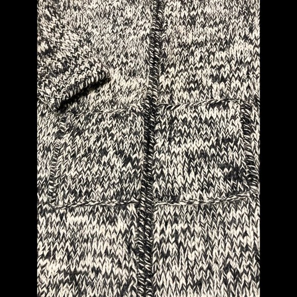 Beautiful French black & white wool zip sweater - Picture 3 of 6